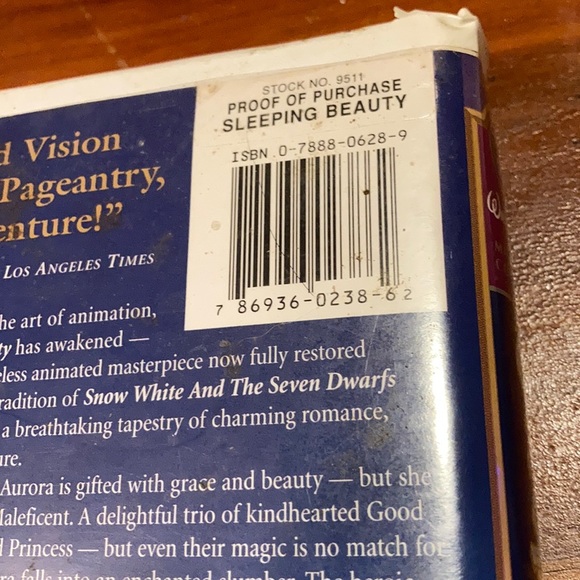 Walt Disney's Sleeping Beauty Masterpiece VHS 9511 - Picture 4 of 5